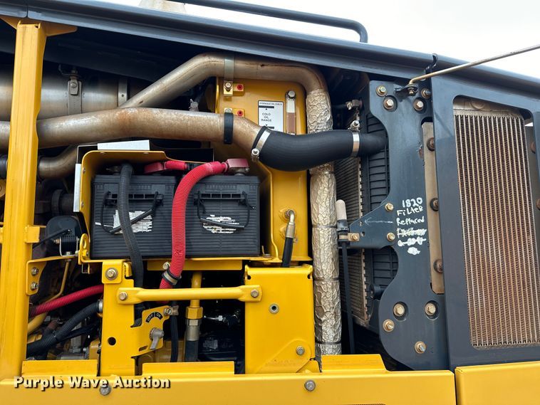 image for item DW5032 2013 John Deere 772GP motor grader