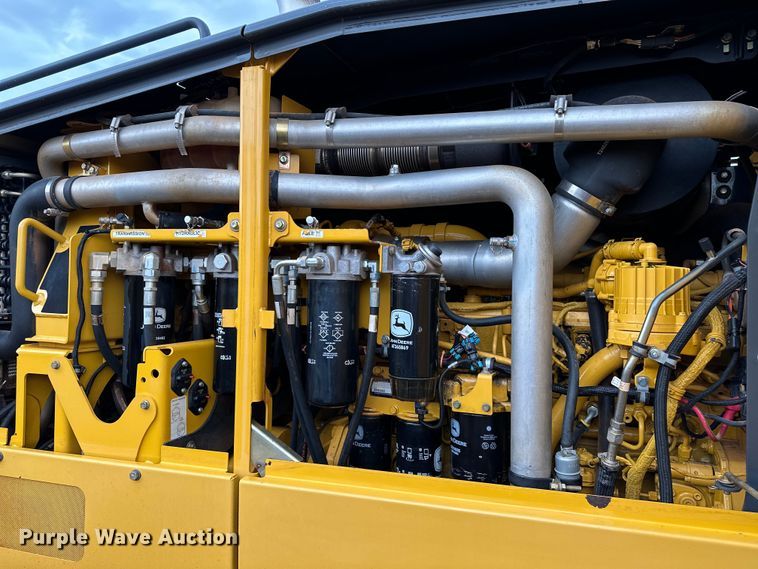 image for item DW5032 2013 John Deere 772GP motor grader