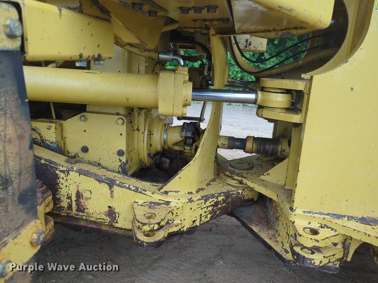 image for item DW5033 1994 Caterpillar 825C soil compactor