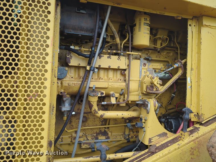 image for item DW5033 1994 Caterpillar 825C soil compactor