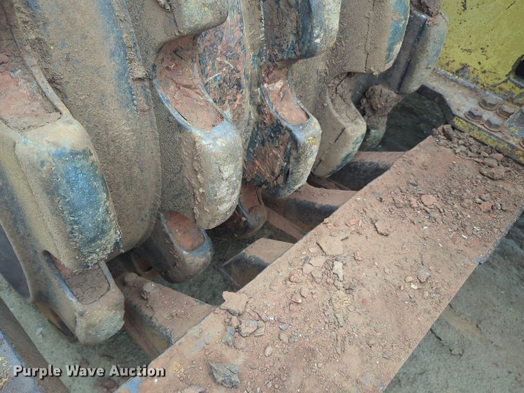 image for item DW5033 1994 Caterpillar 825C soil compactor