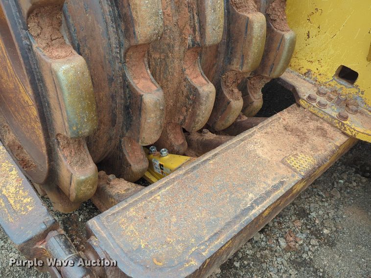 image for item DW5033 1994 Caterpillar 825C soil compactor