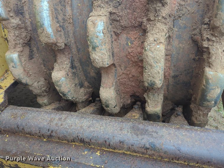 image for item DW5033 1994 Caterpillar 825C soil compactor