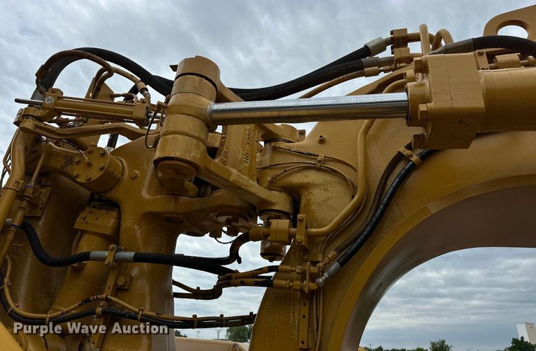 image for item DW5034 2007 Caterpillar 621G conventional scraper 