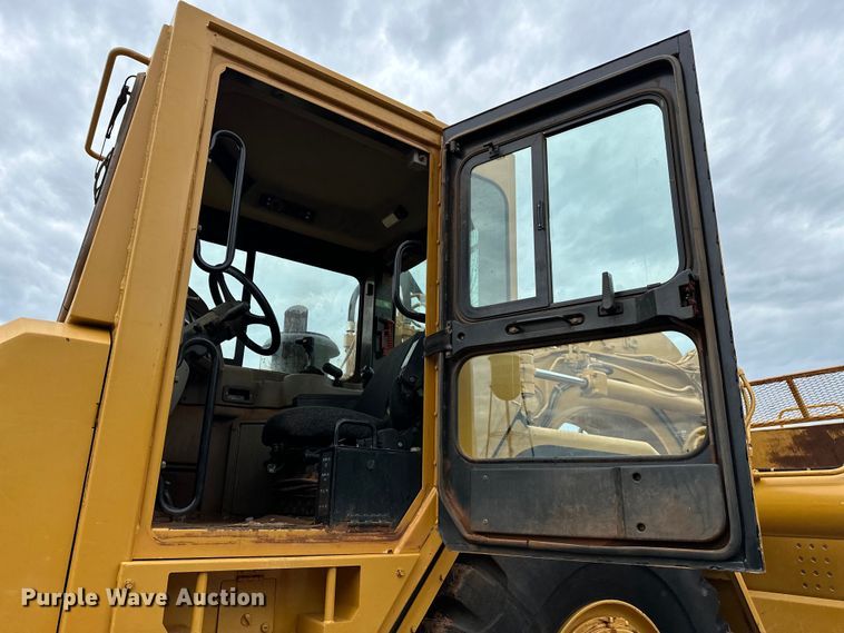 image for item DW5034 2007 Caterpillar 621G conventional scraper 