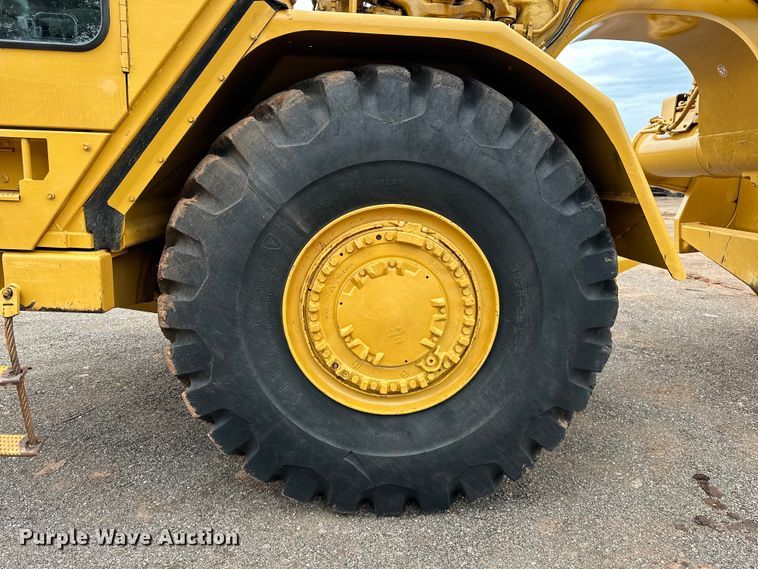 image for item DW5034 2007 Caterpillar 621G conventional scraper 