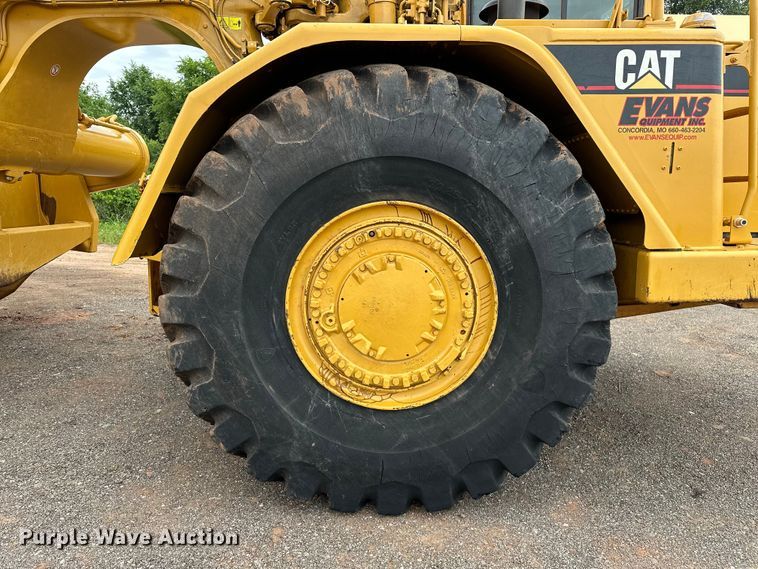 image for item DW5034 2007 Caterpillar 621G conventional scraper 
