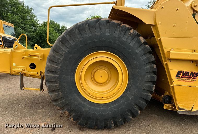 image for item DW5034 2007 Caterpillar 621G conventional scraper 