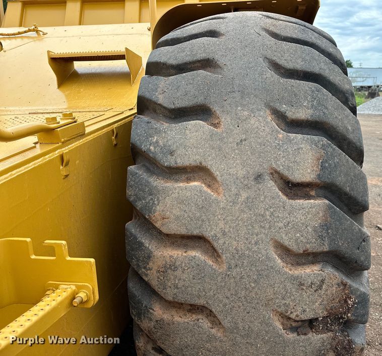 image for item DW5034 2007 Caterpillar 621G conventional scraper 