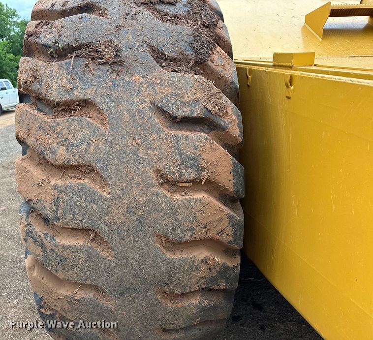 image for item DW5034 2007 Caterpillar 621G conventional scraper 