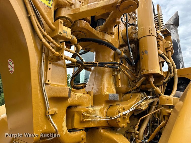 image for item DW5035 2006 Caterpillar 621G conventional scraper 