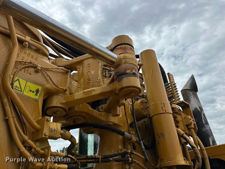 image for item DW5035 2006 Caterpillar 621G conventional scraper 