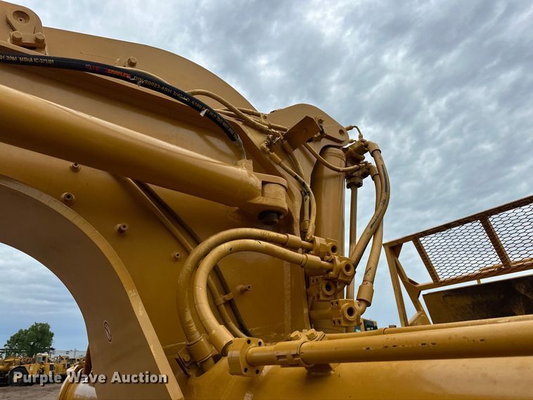 image for item DW5035 2006 Caterpillar 621G conventional scraper 