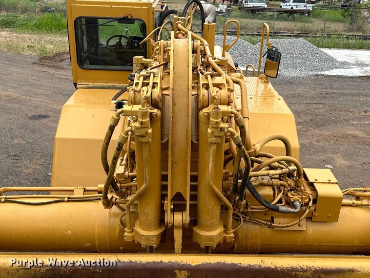 image for item DW5035 2006 Caterpillar 621G conventional scraper 