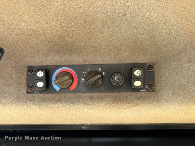 image for item DW5035 2006 Caterpillar 621G conventional scraper 