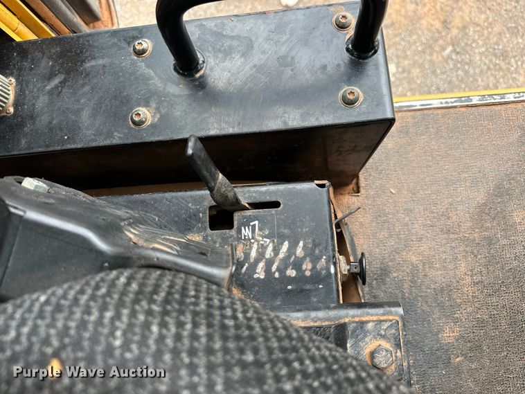 image for item DW5035 2006 Caterpillar 621G conventional scraper 