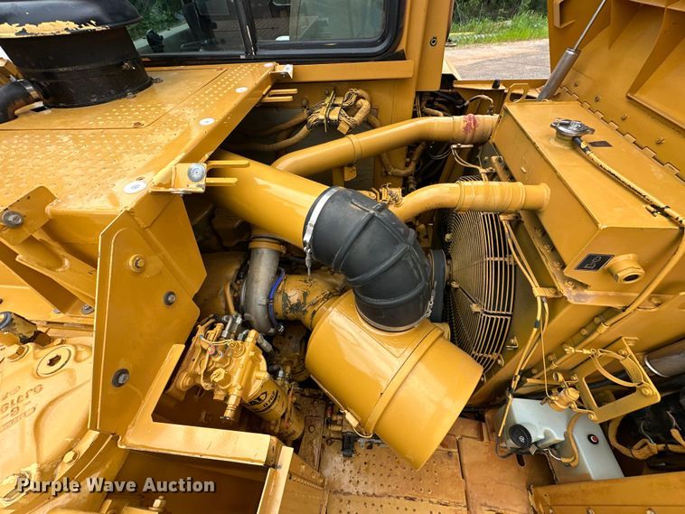image for item DW5035 2006 Caterpillar 621G conventional scraper 