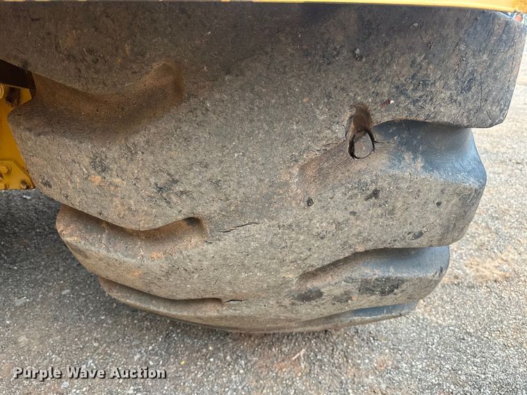 image for item DW5035 2006 Caterpillar 621G conventional scraper 