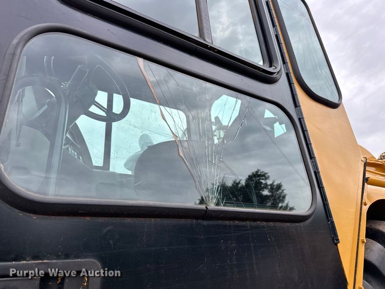 image for item DW5036 2007 Caterpillar 621G conventional scraper 