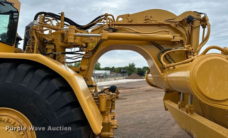 image for item DW5036 2007 Caterpillar 621G conventional scraper 