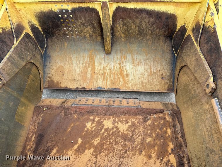 image for item DW5036 2007 Caterpillar 621G conventional scraper 