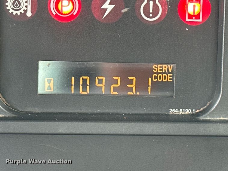 image for item DW5036 2007 Caterpillar 621G conventional scraper 