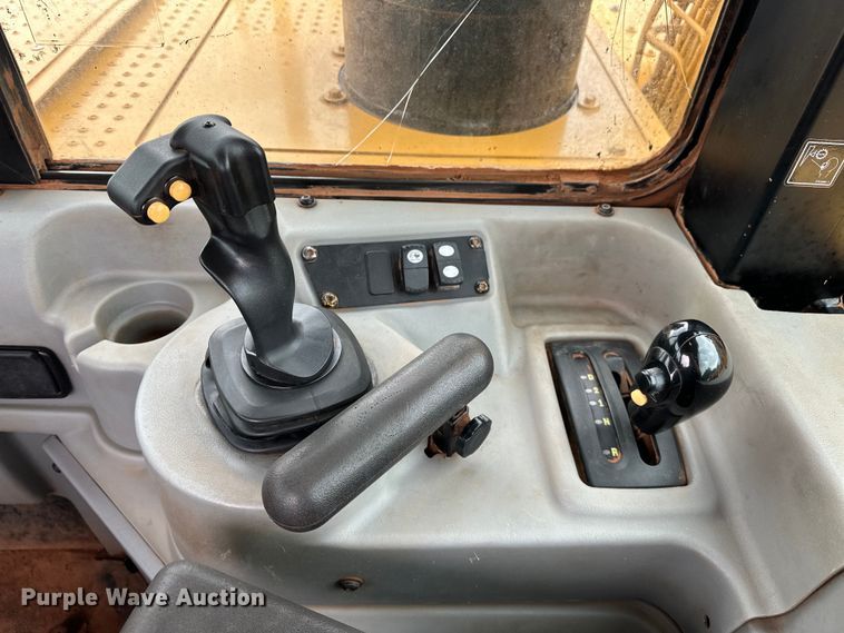 image for item DW5036 2007 Caterpillar 621G conventional scraper 