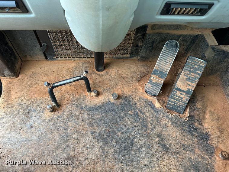 image for item DW5036 2007 Caterpillar 621G conventional scraper 