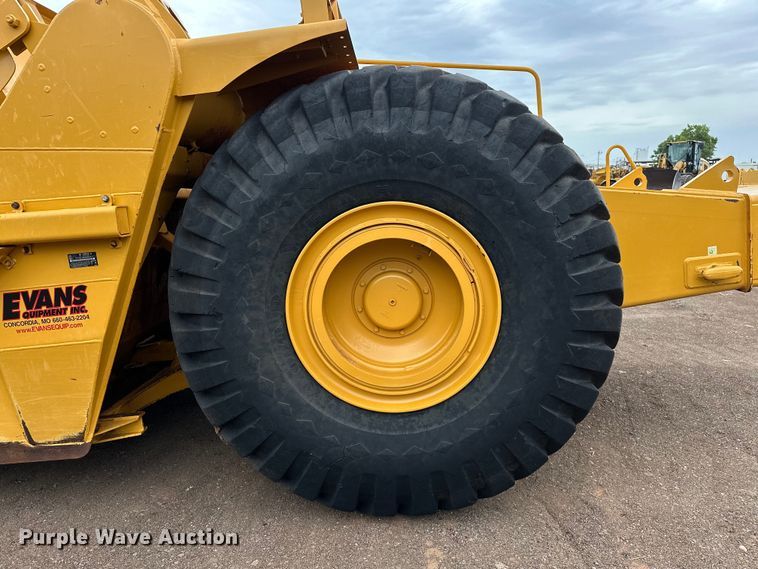 image for item DW5036 2007 Caterpillar 621G conventional scraper 