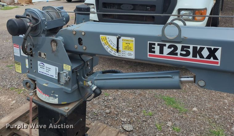 image for item DW5041 Venturo ET25KX crane