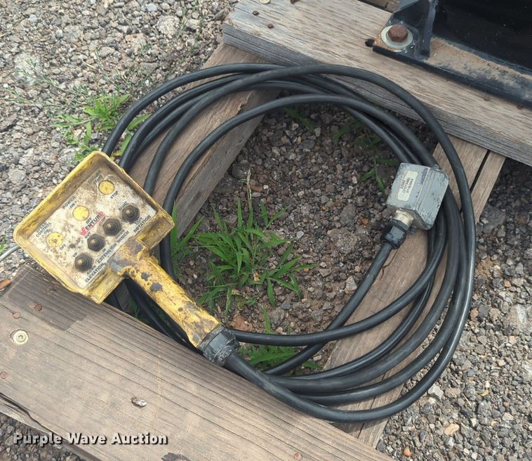 image for item DW5041 Venturo ET25KX crane