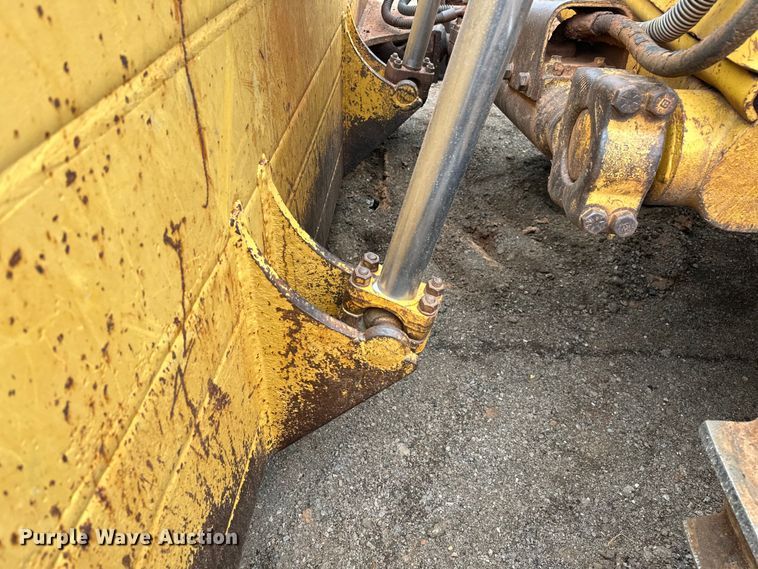 image for item DW5042 1989 Caterpillar  D8N dozer