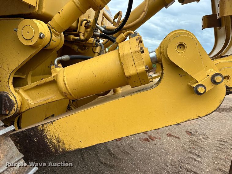 image for item DW5042 1989 Caterpillar  D8N dozer