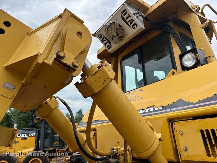 image for item DW5042 1989 Caterpillar  D8N dozer