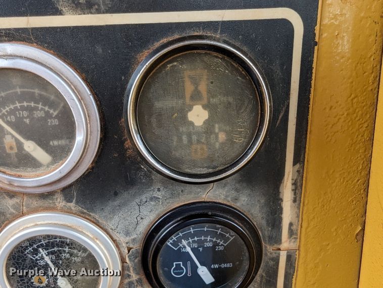 image for item DW5042 1989 Caterpillar  D8N dozer