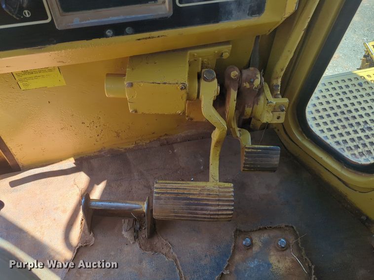 image for item DW5042 1989 Caterpillar  D8N dozer