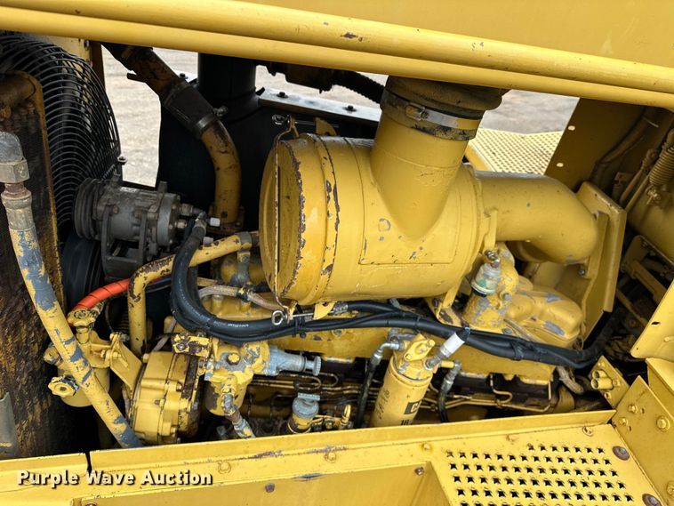 image for item DW5042 1989 Caterpillar  D8N dozer