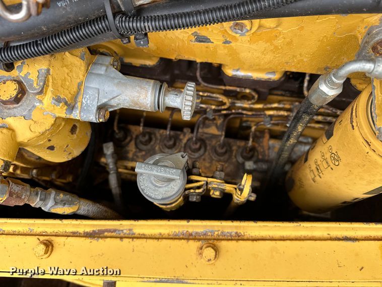 image for item DW5042 1989 Caterpillar  D8N dozer