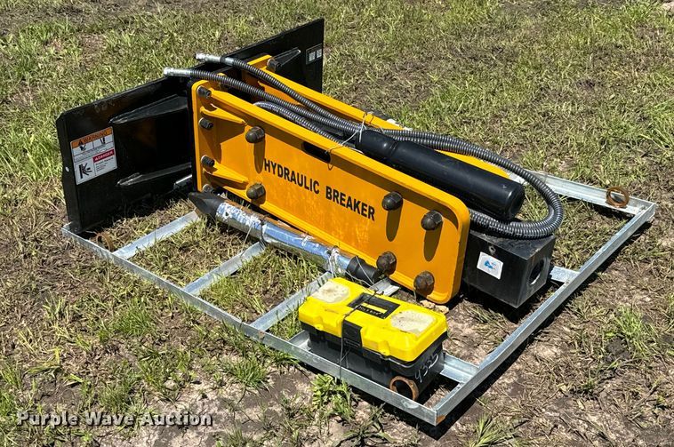 image for item DX0489 2023 Wolverine CB-11-750F skid steer breaker