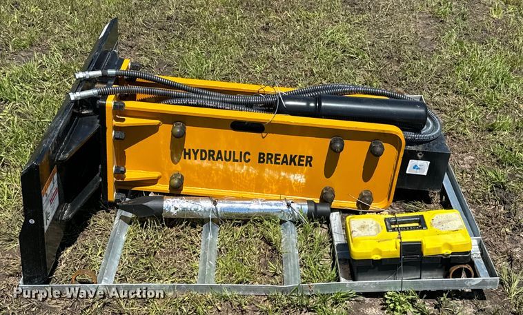 image for item DX0489 2023 Wolverine CB-11-750F skid steer breaker