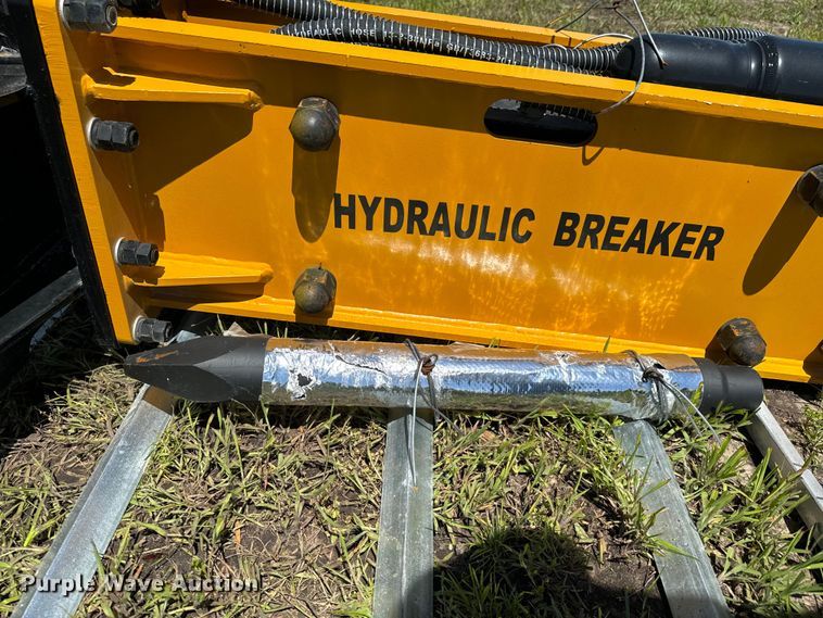 image for item DX0489 2023 Wolverine CB-11-750F skid steer breaker