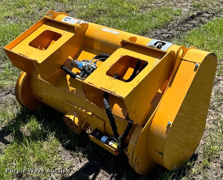 image for item DX0498 2023 LandHonor DCM-11-250G skid steer concrete mixer