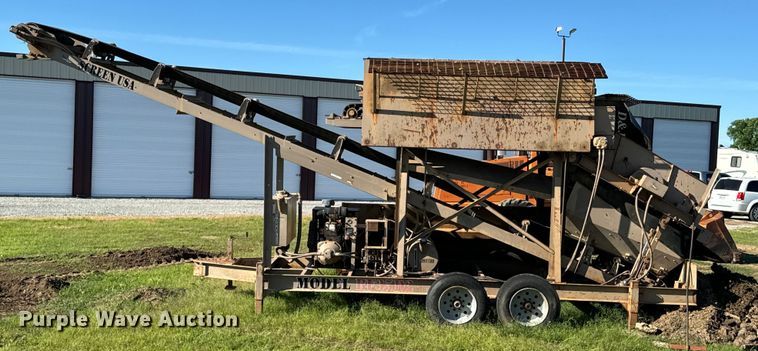 image for item DX0512 Screen USA BF35D2 top soil screen