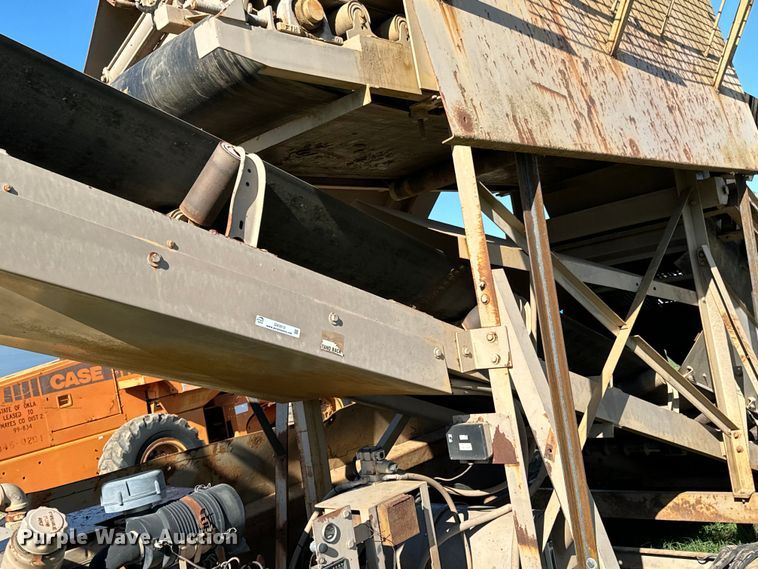 image for item DX0512 Screen USA BF35D2 top soil screen