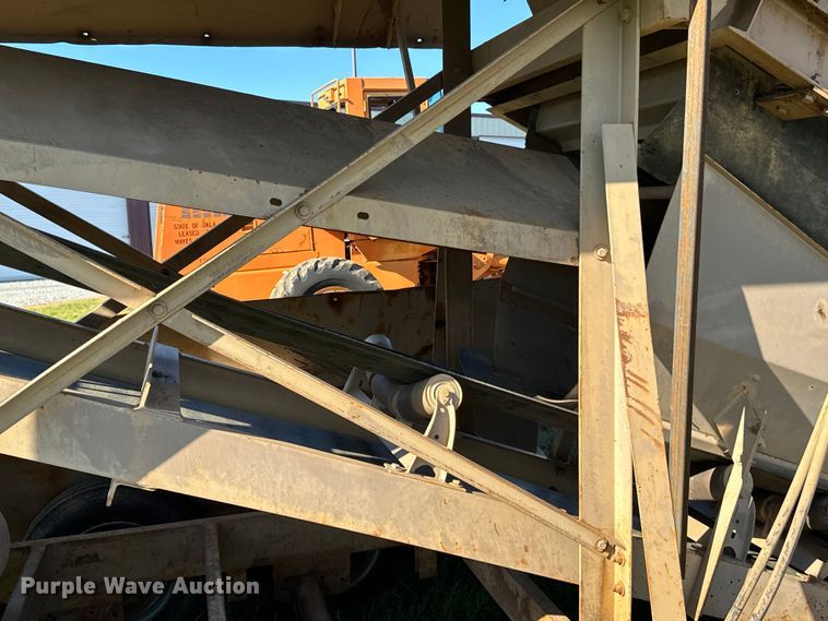 image for item DX0512 Screen USA BF35D2 top soil screen