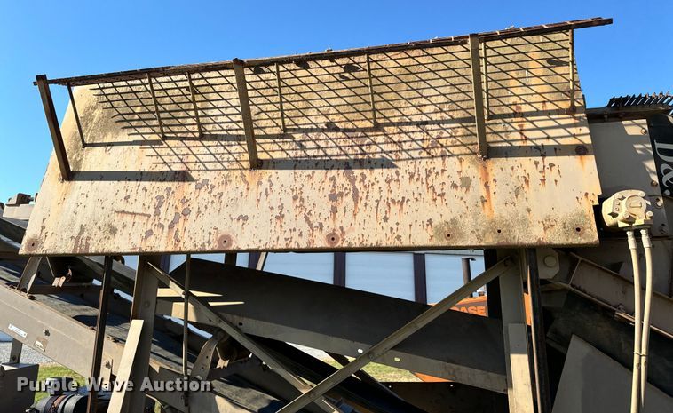 image for item DX0512 Screen USA BF35D2 top soil screen