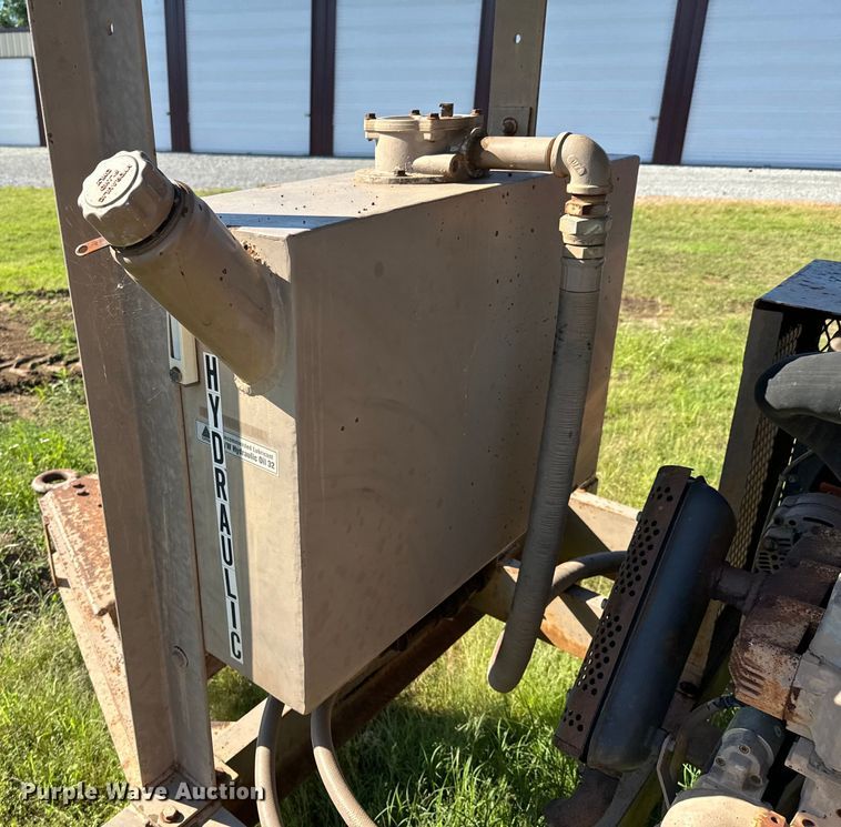 image for item DX0512 Screen USA BF35D2 top soil screen