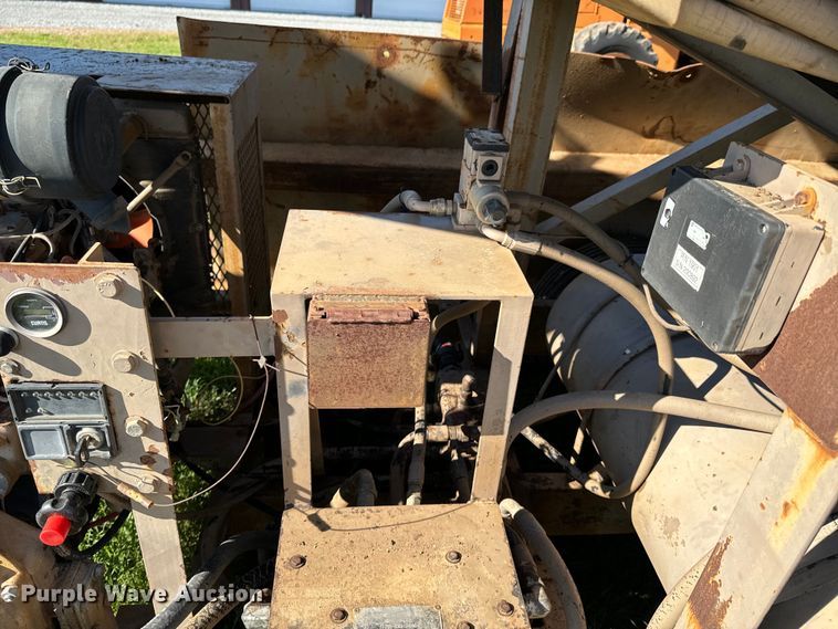 image for item DX0512 Screen USA BF35D2 top soil screen