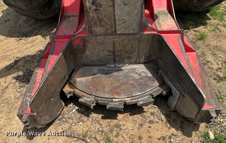 image for item DX0517 2013 Caterpillar 563C feller buncher