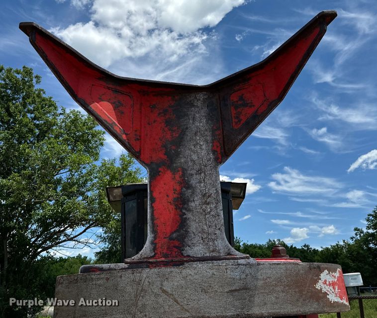 image for item DX0517 2013 Caterpillar 563C feller buncher